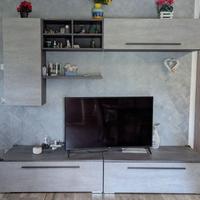 Mobili Soggiorno con televisore LG 50 pollici