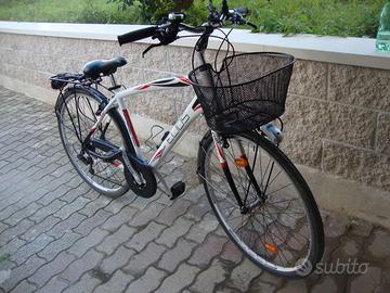 bici usata urbana unisex in alluminio come nuova