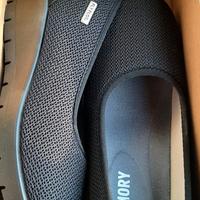 Scarpa da donna in microfibra elastica