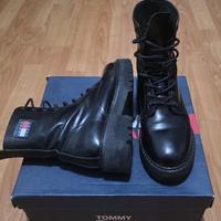 Stivaletti Tommy Jeans neri in pelle