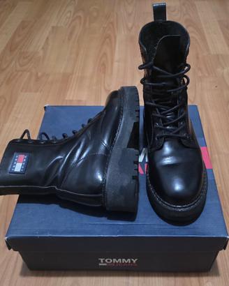 Stivaletti Tommy Jeans neri in pelle