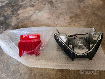 faro posteriore Yamaha Tmax 