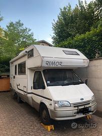 Camper mansardato