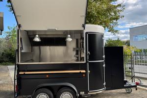 Food truck,furgone panini,friggitoria,autonegozio