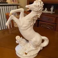 Vasi e altri arredi d’antiquariato