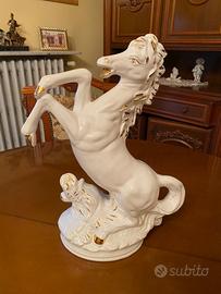 Vasi e altri arredi d’antiquariato