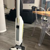 Lavapavimenti e aspiratore Karcher