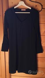 vestito foderato con bottoncini