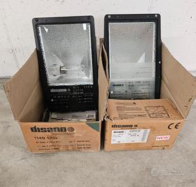 FARI DISANO PARETE A LAMPADA GIALLA E BIANCA