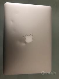 Macbook Pro 2015 (per pezzi di ricambio)