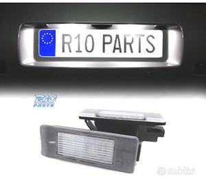 LUCI TARGA A LED CITROEN SAXO 99-02 TIPO 2