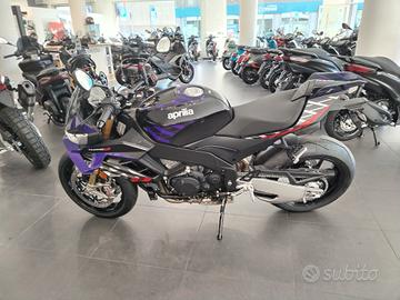 Aprilia Tuono V4 1100 Factory
