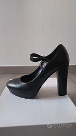 scarpe nero con tacco