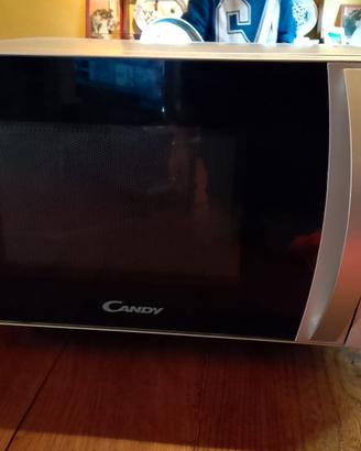 Forno a microonde Candy con grill