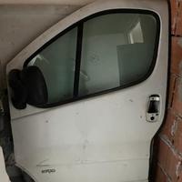 Porta anteriore sx opel vivaro anno 2007