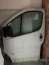 Porta anteriore sx opel vivaro anno 2007