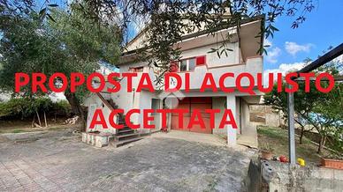 CASA INDIPENDENTE A CASTELLABATE