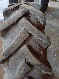 Gomme anteriori trattore