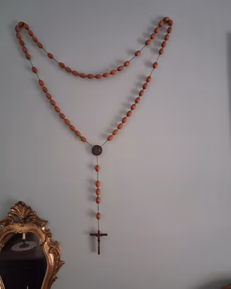 Rosario  da parete in legno