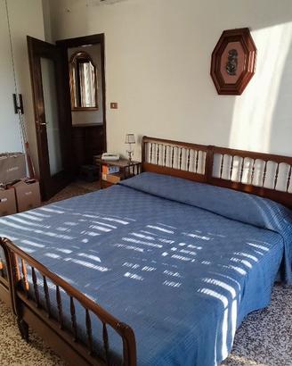 Letto matrimoniale d'epoca+comodinini anni ’30/’40