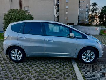 Honda Jazz II 2011 1.3 hybrid Comfort cvt