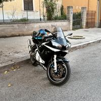 Yamaha R6 2001