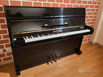 Pianoforte verticale a muro Balthur