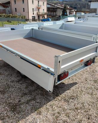 Carrello rimorchio auto con ruote sotto