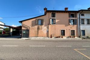 CASA SEMINDIPENDENTE A SONA