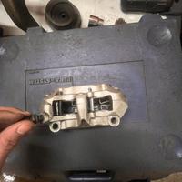 pinza radiale brembo triple bridge