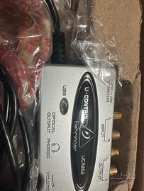 SCHEDA AUDIO BEHRINGER UCA 202