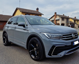 Tiguan r-line interno ed esterno