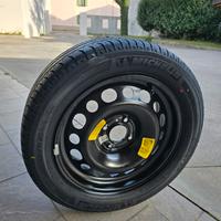 Ruota di scorta e cric Peugeot 208