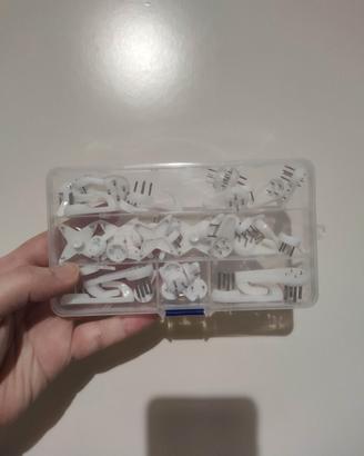 Kit Ganci per appendere quadri e orologi - 40PCS
