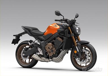 Honda CB 650 R E-CLUTCH Modello 2026