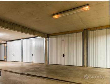 Garage box auto