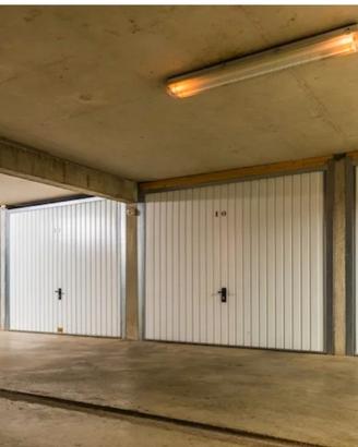 Garage box auto