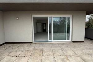 Appartamento di 173 m² con 4 locali e box auto dop