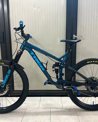 Trek slash