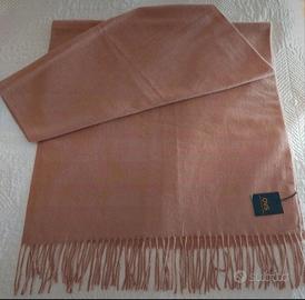 Stola / Sciarpa Nuova con Cartellino