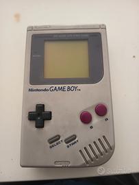game boy Classic con giochi inclusi