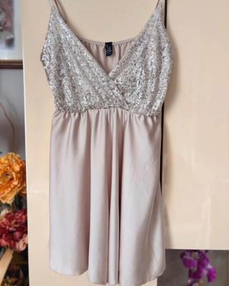 Vestito elegante a pantaloncino