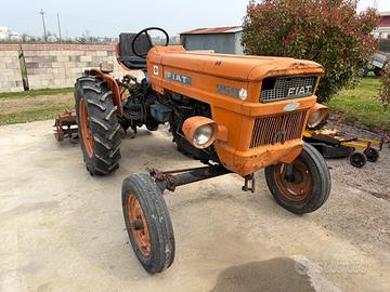 Trattore Fiat 250 la piccola