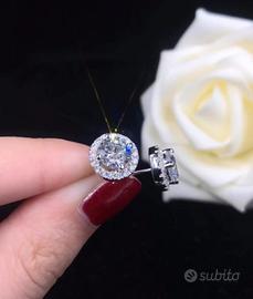 Orecchini in oro bianco 18 carati