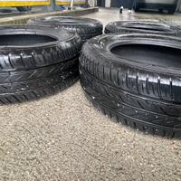 Gomme auto 195/60 R15