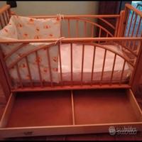 lettino/ culla con sbarre 