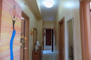 Appartamento di 5 vani in zona Scala Greca