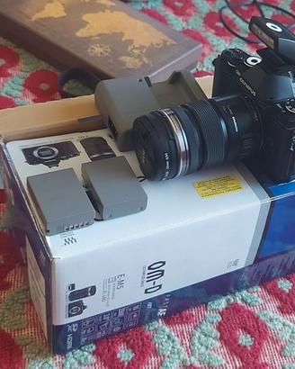 Olympus Omd em5+ Ottica Macro
