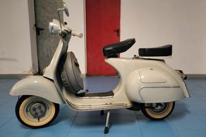Piaggio Vespa 125 (VN) - 1961