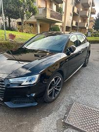 Audi A4 2.0 TDI 150CV SLine